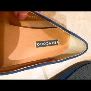 Shoes - Cute flats -- excellent used condition Shoes - Cute flats -- excellent used condition